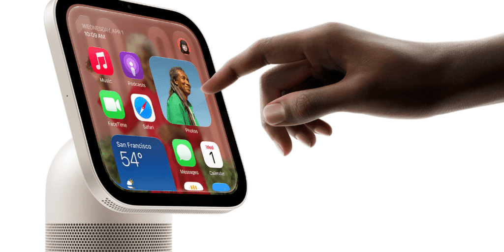 Apple Advances Tech Push With New Move