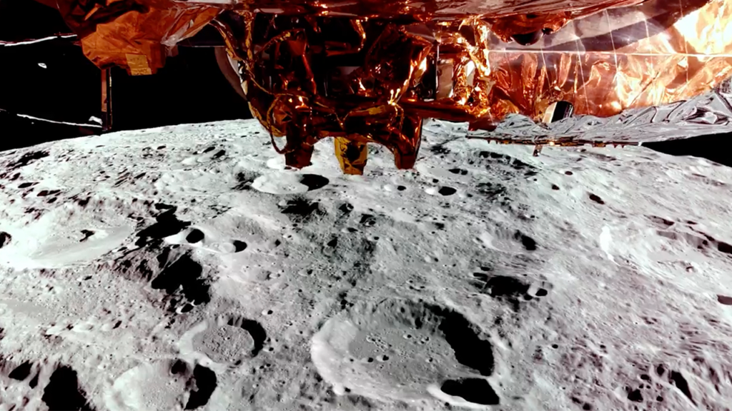 America Must Clear Path For Moon Innovation