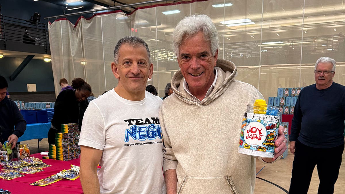 Fox News contributor Dan Hoffman and Fox anchor John Roberts