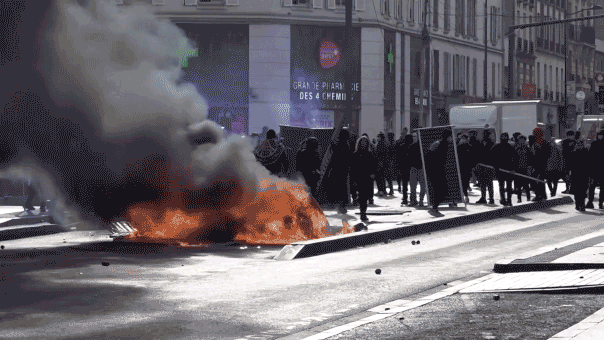 Macron Faces Backlash Over Free Speech Remarks Amid France Riots