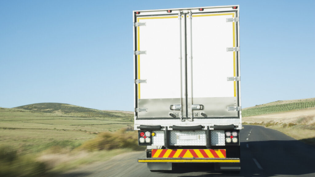 Why Some Missouri Trucks Skip Rear License Plates